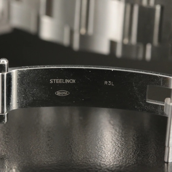 (Sold) 2018 43 mm Rolex Sea-Dweller Red Oyster Perpetual Date Wristwatch - Picture 13 of 15